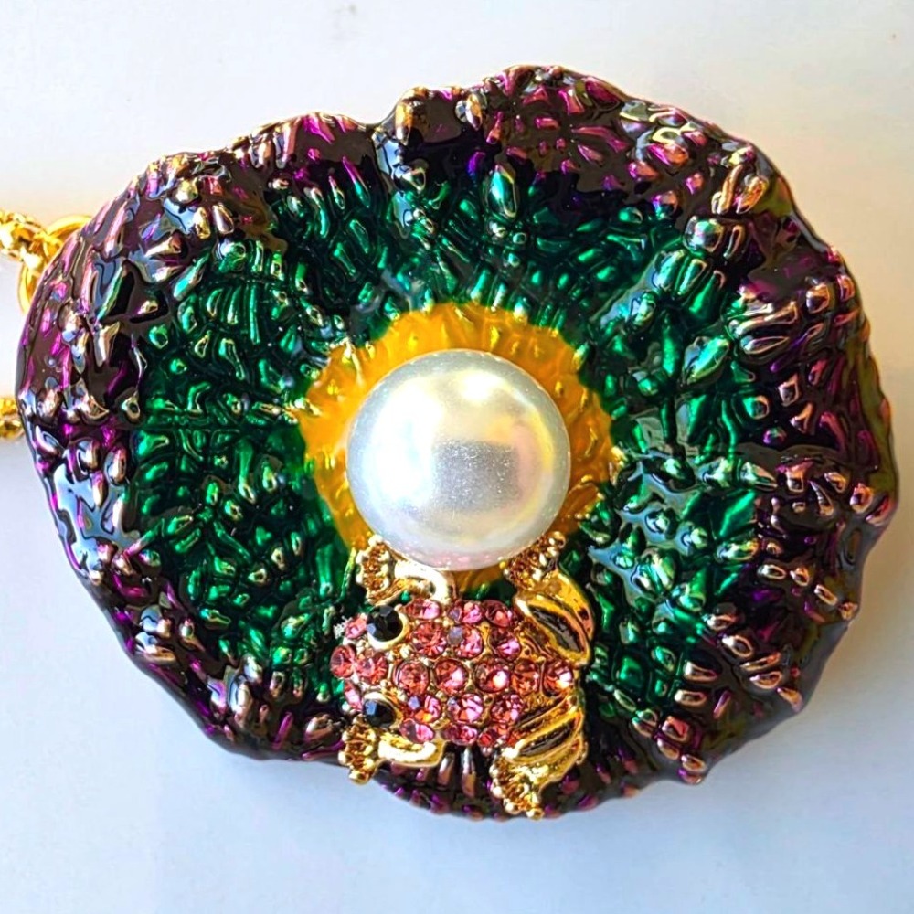 Betsey‎ Johnson Lily Pad Frog Pearl Pendant Necklace Green Purple